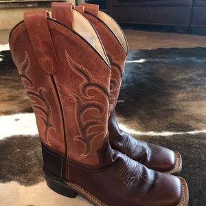 Old west kids boots size 2! Boys